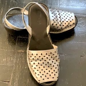 Silver Sling back sandals by Kenneth Cole Reaction